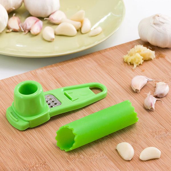 Grossiste éplucheur d'ail silicone et râpe - B2B ustensile Cuisine